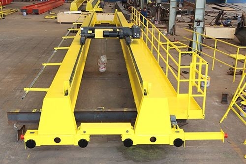 Europese Enige Dubbele Kraan van de Balkeot Luchtbrug 1-50 Ton With Trolley Traveling