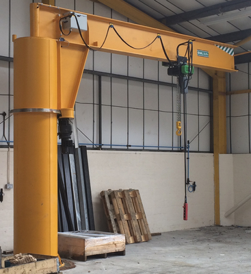 De ModelPillar Crane Floor Mounted Cantilever Jib Kraan van 3,2 Tonbz