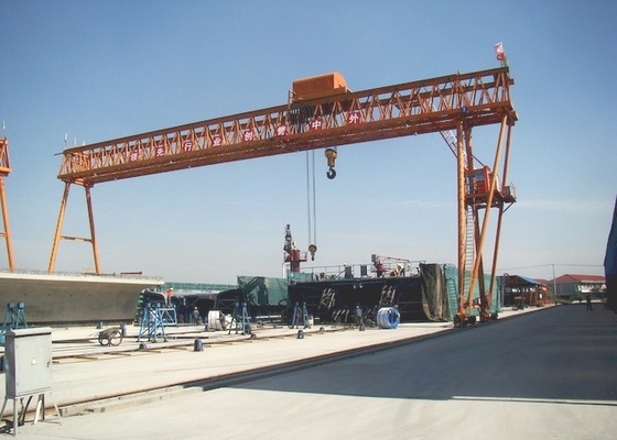 50T bundeltype de Controle van Bouwcrane equipment remote or cabin