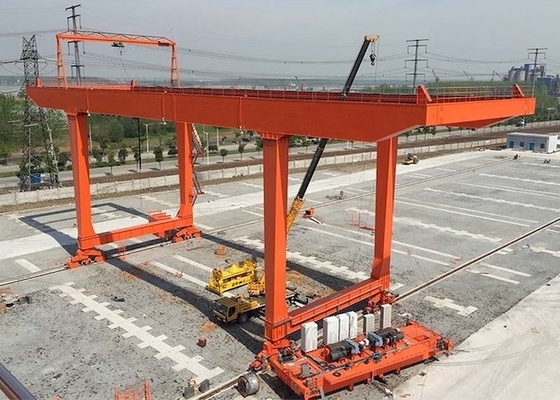 Van de de Band Op rails gemonteerde Container van RMG Rubber de Brugkraan 40T Materiële Behandelingskraan