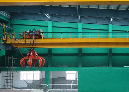 Gieterijen 500 Ton 2 Straal Op zwaar werk berekend Luchtcrane with double hooks