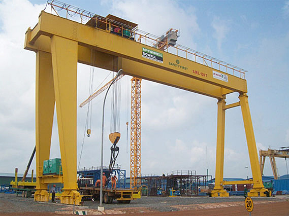 42M Span Trussed Type de Capaciteit van de Brugkraan 75ton in Scheepswerf
