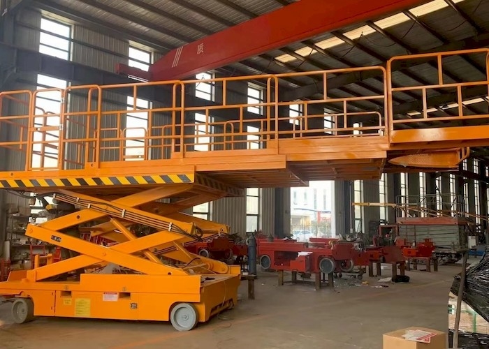 OEM 3.98mx1.83m Platform680kg Diesel Schaarlift voor Ongelijke Grond